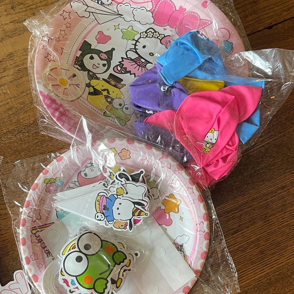 Hello Kitty Birthday Party Supplies Bundle